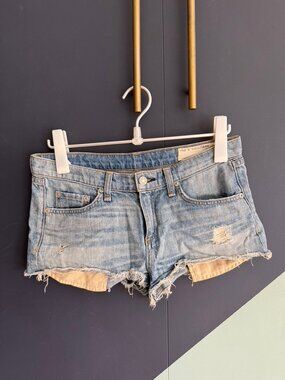 Rag & Bone JEAN Low Rise Light Wash Distressed Denim Cutoff Shorts, Sz 26, VGUC